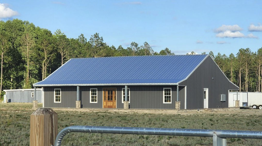 40x75 Ranch-Style Barndominium with Wrap-Around Porch